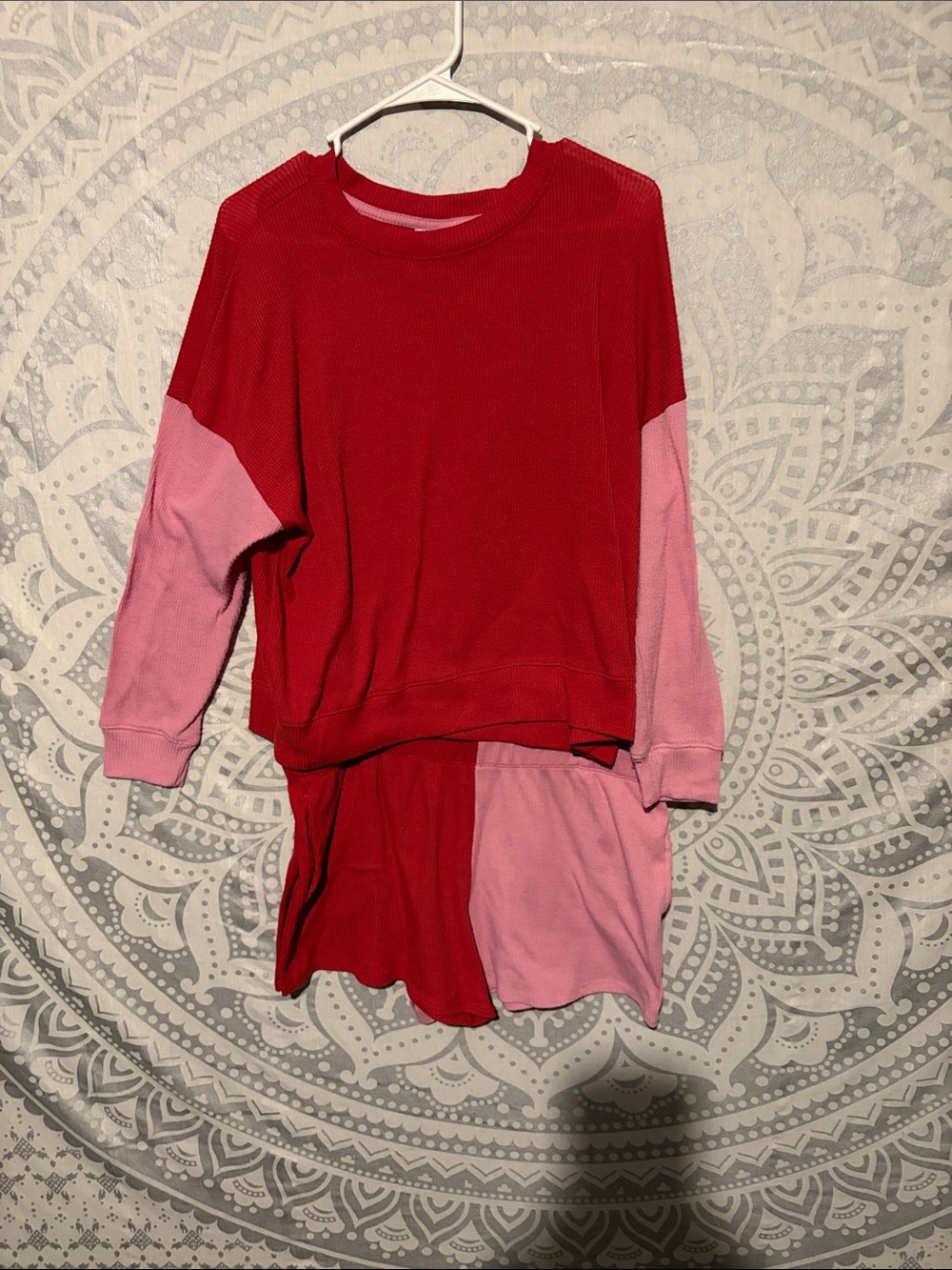 Joy spun Red and Pink Colorblock Lounge Set size large